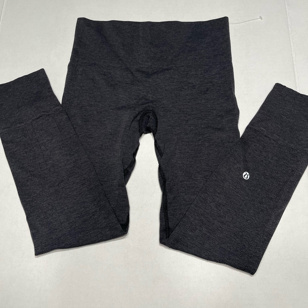 Lululemon Women’s Leggings Full Length  Size 4 Gray Yoga Running - Picture 7 of 10